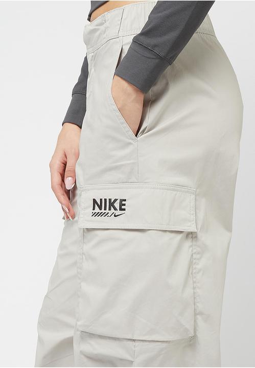 Actual product image Nike Sportswear Woven Oversized Pants - 201095 (XS)