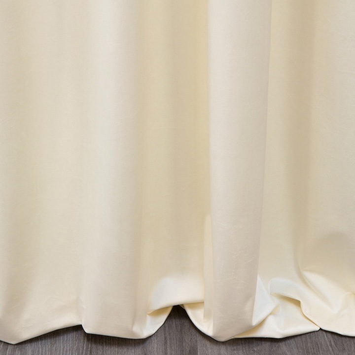 Produktbild Eurofirany PIERRE CARDIN SIBEL Night curtain made of soft velvet, 260 g / m2, 140X270 cm, strip (140 x 270 cm)