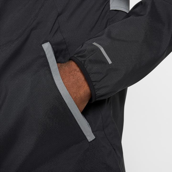 Image du produit Nike Impossible Light Windrunner Jacket (L)