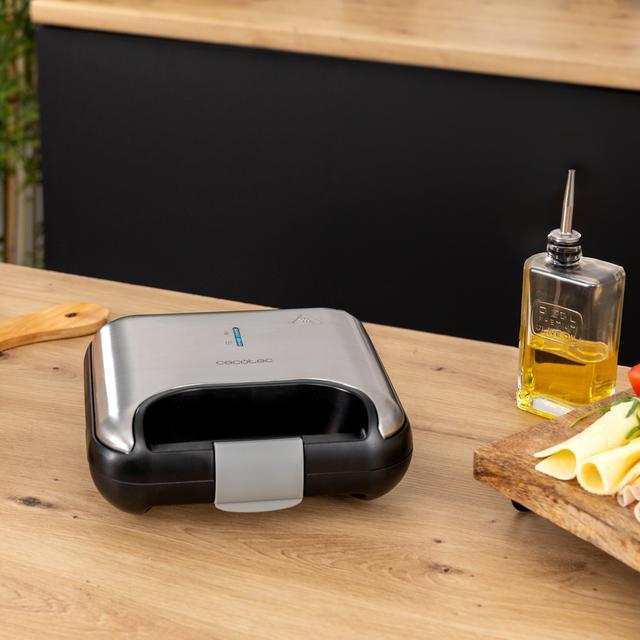Actual product image Cecotec Sandwich maker Rock'nToast Classic+