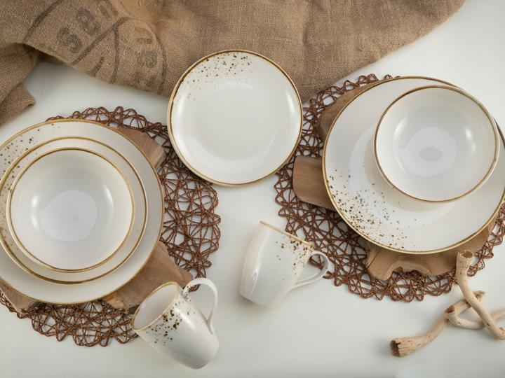 Actual product image CreaTable Nature Collection (16 Piece)