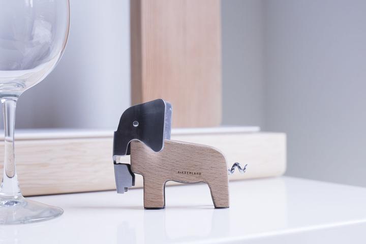 Actual product image Kikkerland Elephant (Corkscrew)