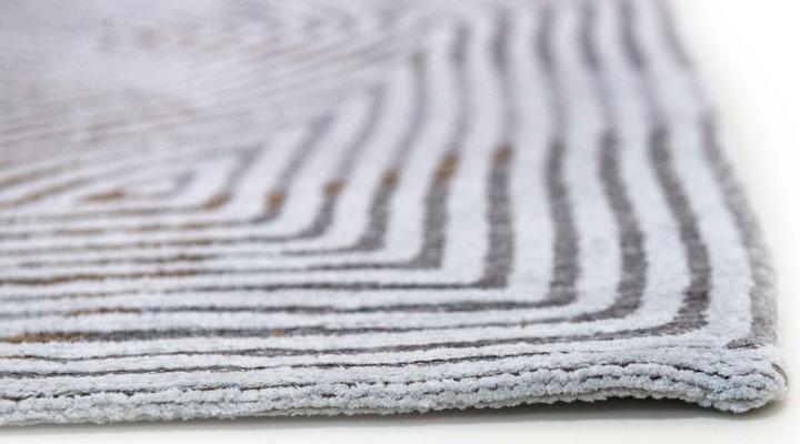 Actual product image Louis de Poortere Meditation (240 x 340 cm)