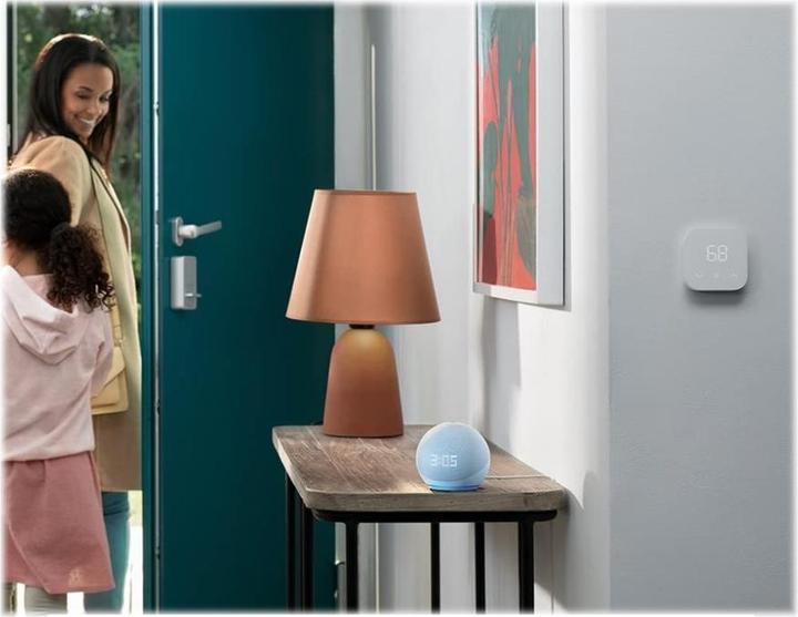 Actual product image Amazon Echo Dot with Clock (5th gen.) (Amazon Alexa)