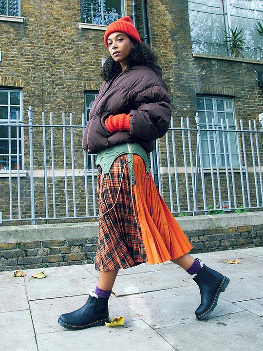 Actual product image Dr. Martens 2976 Leonore (37)