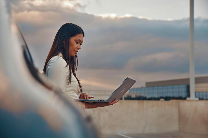 Produktbild HP EliteBook 840 14 G10 (14", 512 GB, 16 GB, DE, Intel Core i5-1335U)