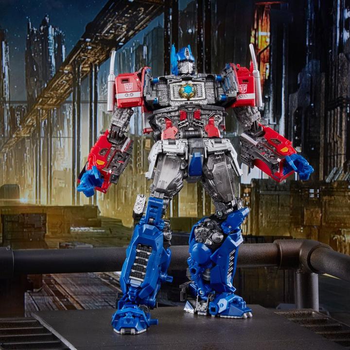 Produktbild Hasbro Transformers: Bumblebee Masterpiece Movie Series Actionfigur MPM-12 Optimus Prime 28 cm