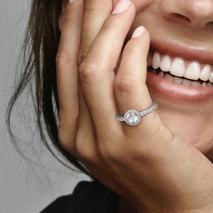 Immagine prodotto Pandora Un alone scintillante (52, 925 Argento)