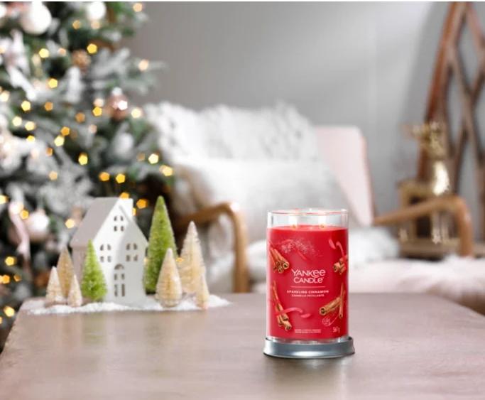 Actual product image Yankee Candle Sparkling Cinnamon Signature Large Tumbler Scented Candle (567 g)