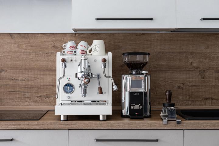 Actual product image Quick Mill Aquila white