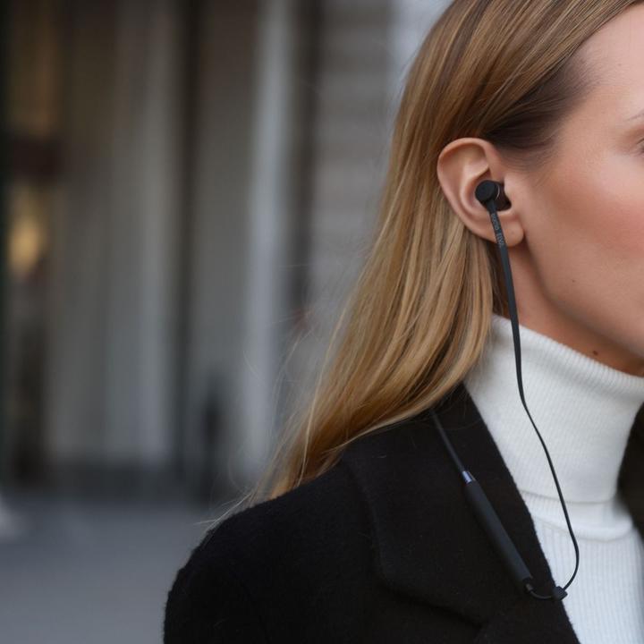 Actual product image Sudio Elva (ANC, 10 h, Wireless)