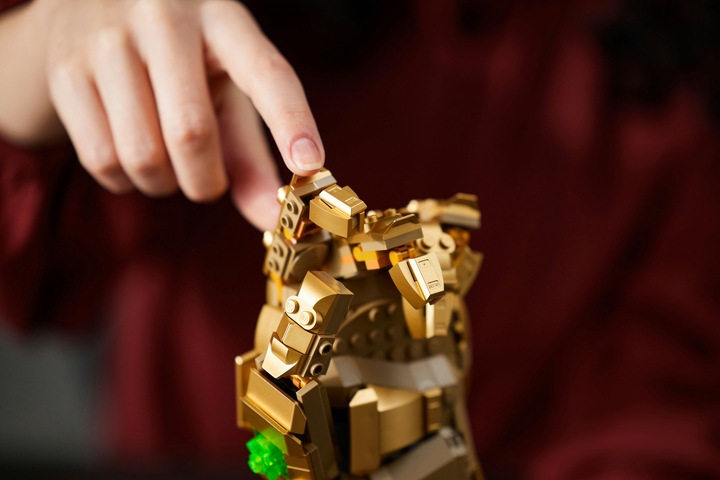 Actual product image LEGO Infinity Glove (76191, LEGO Marvel)