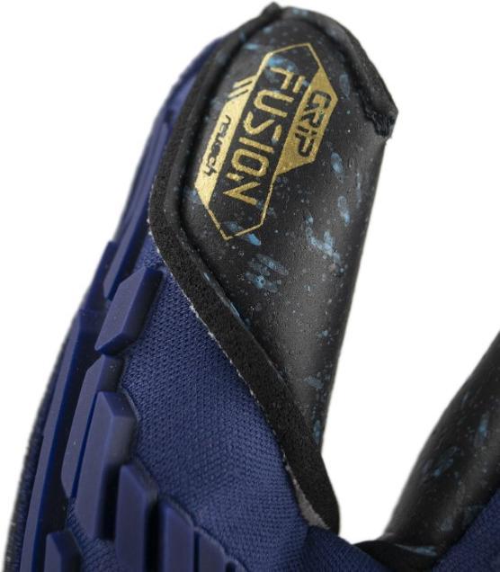 Actual product image Reusch Attract Freegel Fusion (9)