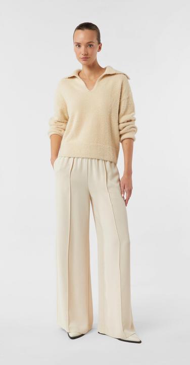 Produktbild Comma Strickpullover Verkürzter Pullover mit V-Ausschnitt und Umlegekragen (36)