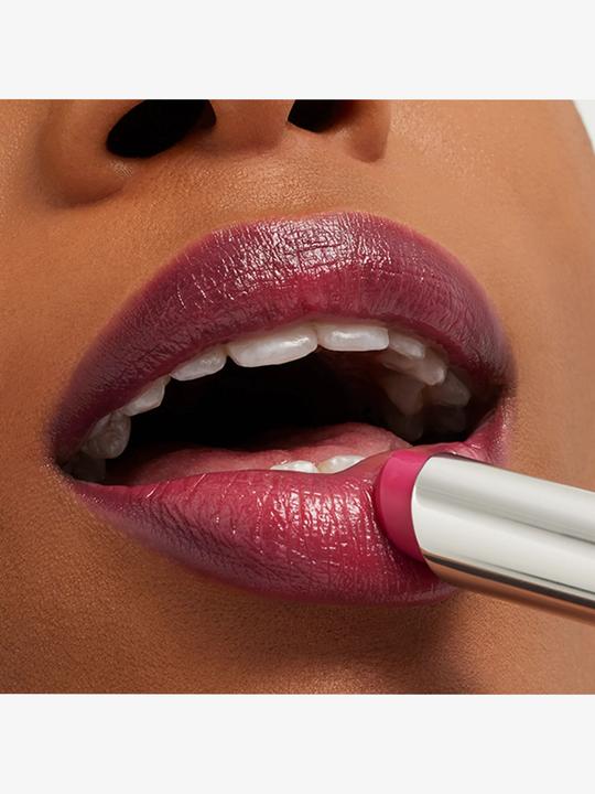 Actual product image Mac Knives Glow Play Tendertalk Lip Balm Beyond (Lip balm, 3.60 ml)