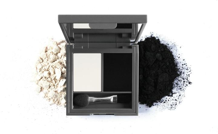 Actual product image Alix Avien Duo Eyeshadow - Pearly White & Black Welvet (black-white)