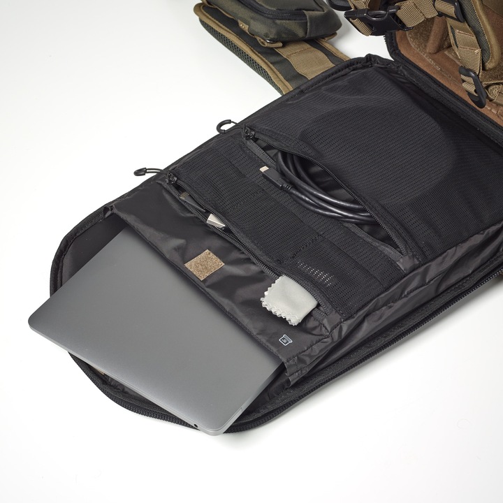 Actual product image Solognac CAMERA 900 (Camera shoulder bag, 35 l)