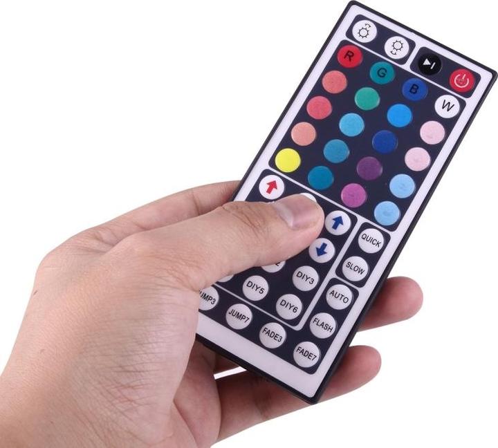 Produktbild Ueli Express 4 x 50cm RGB LED TV Hintergrundbeleuchtung mit Fernbedienung (RGB, 200 cm, Indoor)