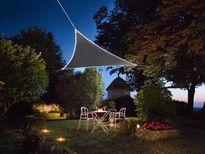 Image du produit Perel VOILE DE SOLEIL AVEC ÉCLAIRAGE DEL - TRIANGULAIRE - 3.6 x 3.6 x 3.6 m - GRIS ANTHRACITE (360 x 360 cm)