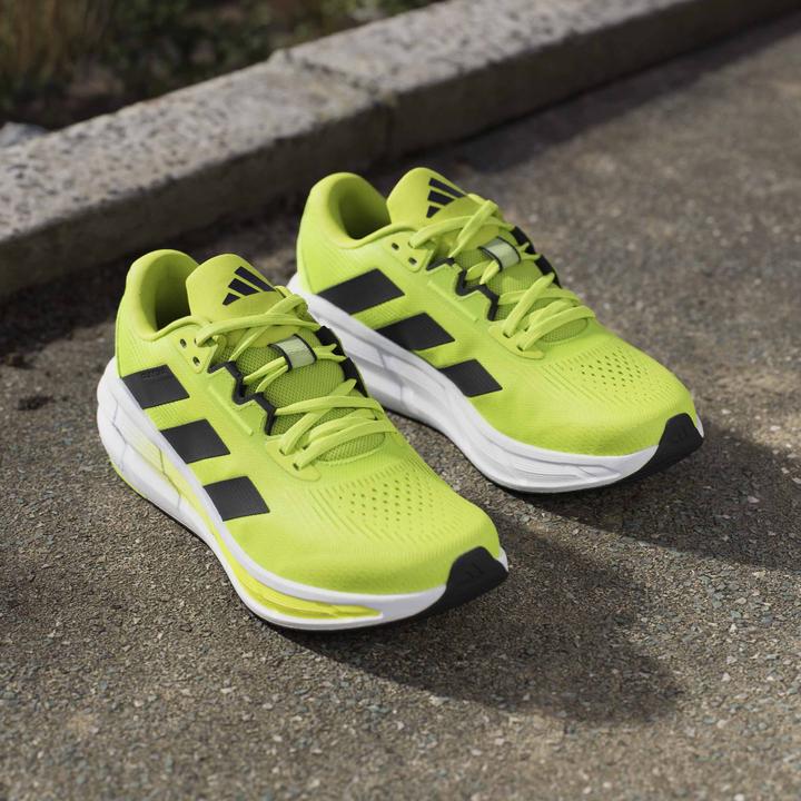 Produktbild Adidas Questar 3 M - sslime/cblack/luclem (42 2/3)