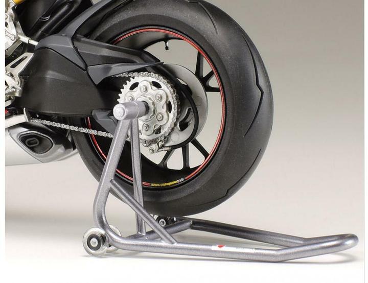 Produktbild Tamiya Ducati 1199 Panigale S Tricolore
