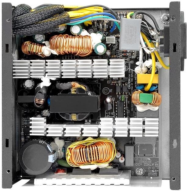 Actual product image Thermaltake TR2 S 700W POWER SUPPLY (700 W)
