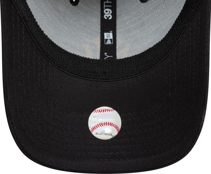 Produktbild New Era 39Thirty Stretch Cap New York Yankees schwarz - M/L (M/L)