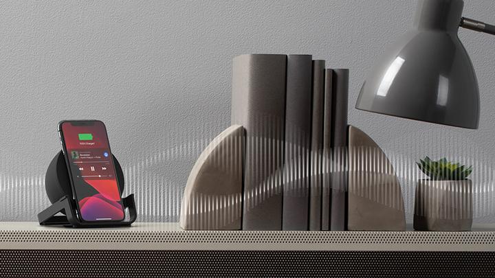 Produktbild Belkin BoostCharge 3-in-1 Wireless Charger + Ständer + Lautsprecher (10 W)