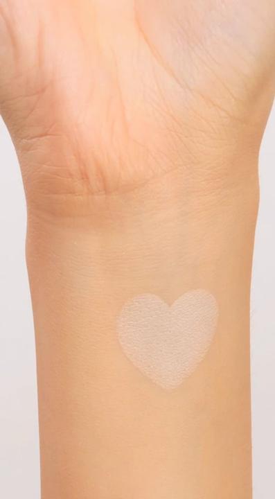 Actual product image Eveline Flower Garden Glowing Powder Pressed Illuminating Powder 8G (Highlighter, 8 g)