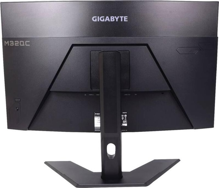 Actual product image Gigabyte M32QC (2560 x 1440 pixels, 31.50")