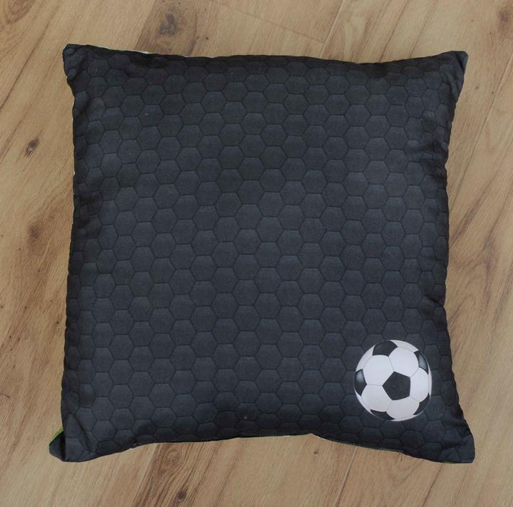 Produktbild Herding Klaus GmbH Kissen Fussball 30 cm x 50 cm (30 x 50 cm)