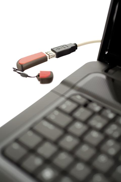 Produktbild Deltaco USB 2.0 Cable A/A - 0.2m - 0,2 m - USB A - USB A - Männlich/Männlich - 480 Mbit/s (0.20 m, USB 2.0)