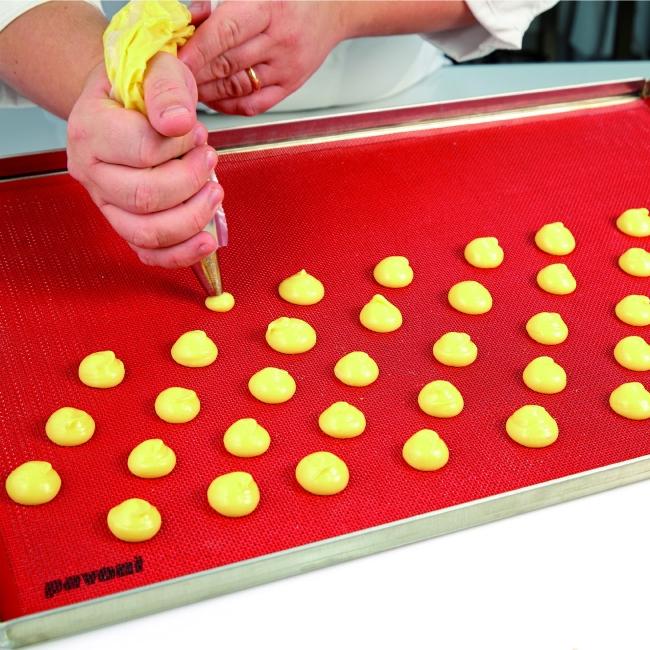 Produktbild Pavoni Profi-Backmatte perforiert, gross (58 x 38 cm)