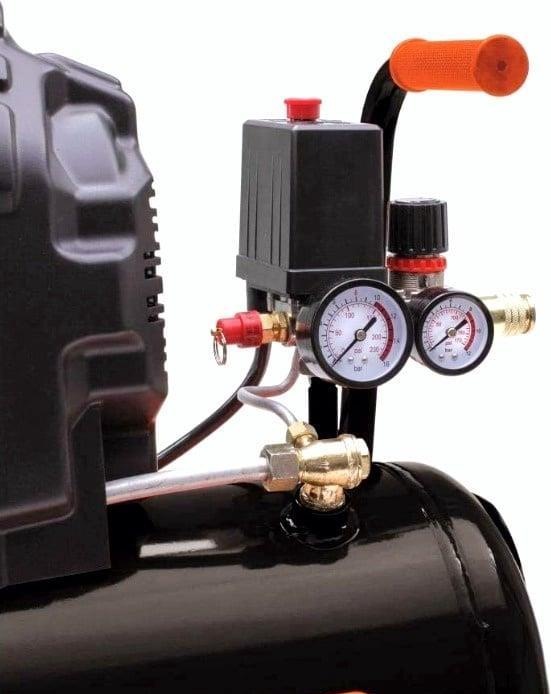 Image du produit Black & Decker B&D OIL COMPRESSOR. 24L (8 bar, 24 l)