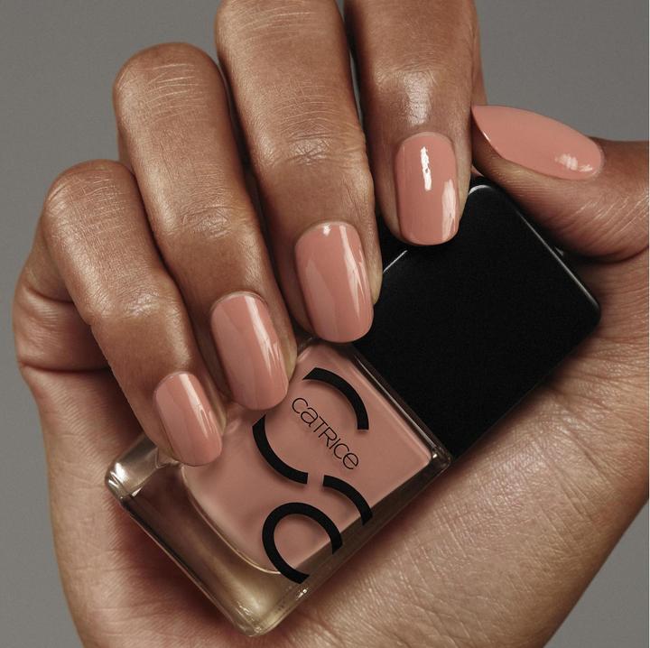 Actual product image Catrice ICONAILS Gel Lacquer (136 SANDing Nudes, Gel-Effect Nail Polish)