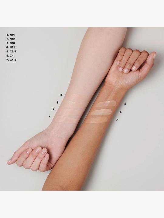 Actual product image MAC Cosmetics M.A.C. Studio Rad Serum Pow Fond de Teint N12 (No. N12)