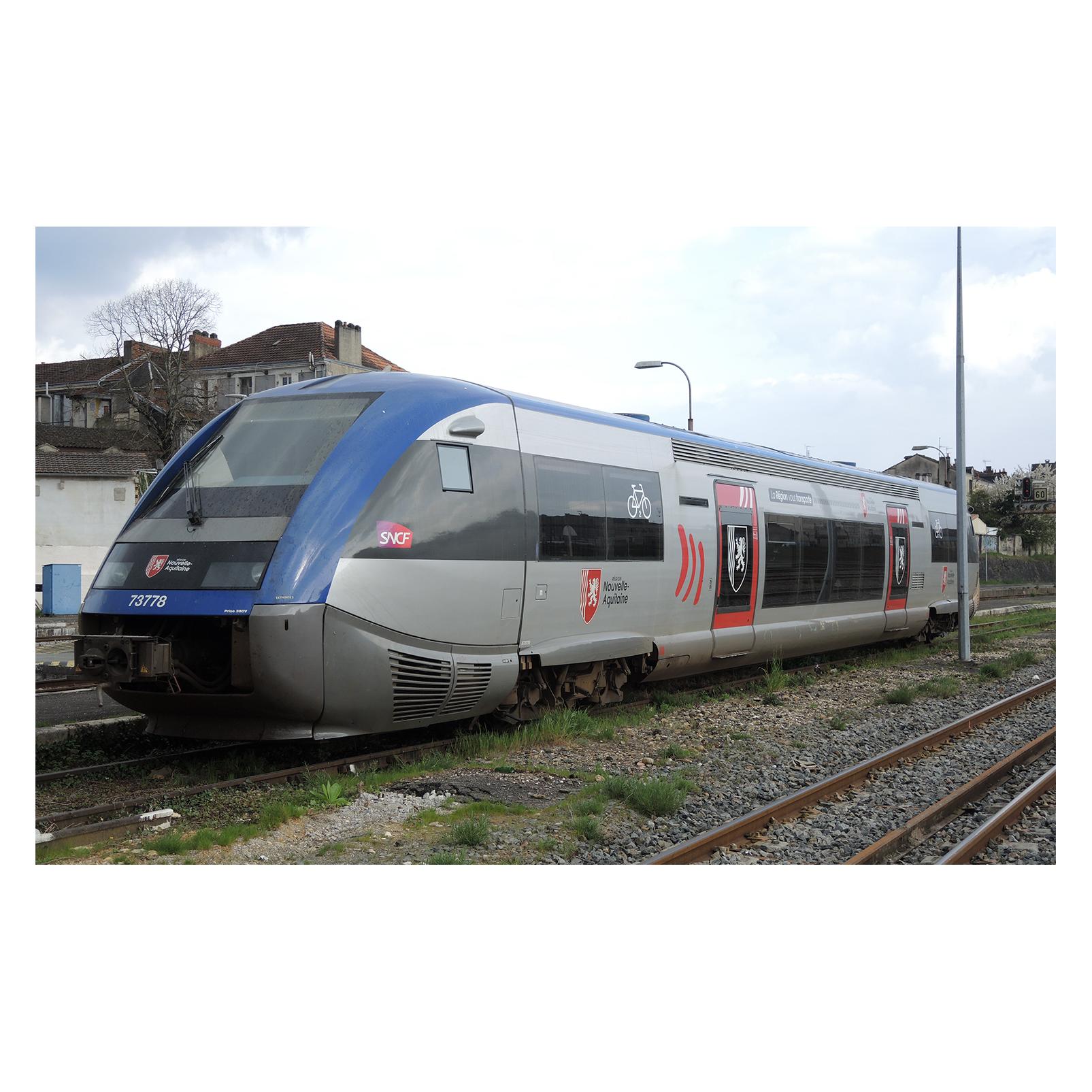 Autorail Digital Sound Diesel Class X 73500 Sncf Nouvelle Aquitaine From Jouef Hj2438s 5063129027384