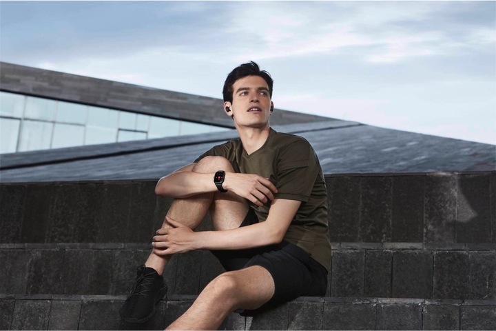 Actual product image Amazfit GTS 2 (42.80 mm)