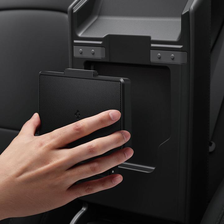 Actual product image Spigen ACP07408