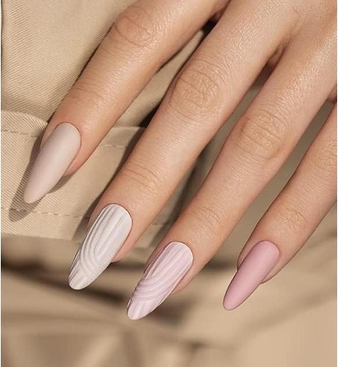 Immagine prodotto Visconti Di Modrone VICTORIA VYNN Ibrido Cremoso Puro 230 Sandy Dune 8ml (Duna sabbiosa, Smalto per unghie effetto gel)