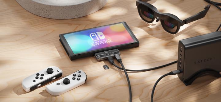 Produktbild Satechi Mobile XR Hub with microSD (USB-C)