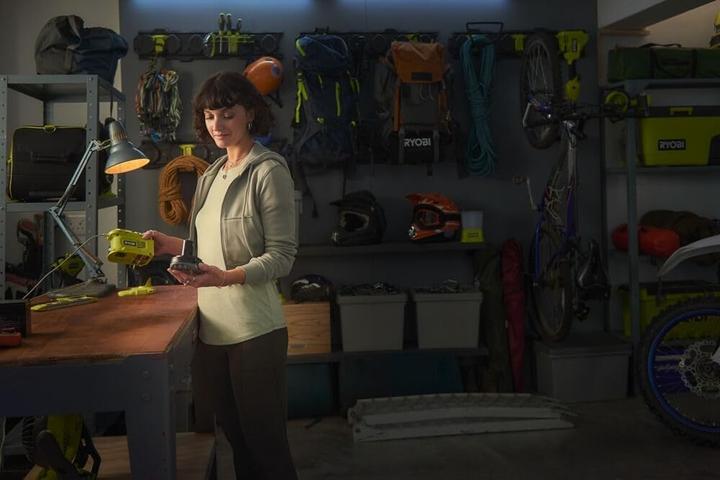 Produktbild Ryobi Wechselrichter 18V 217196