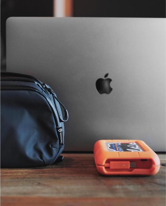 Actual product image Wandrd Toiletry Bag Toiletry Bag Large