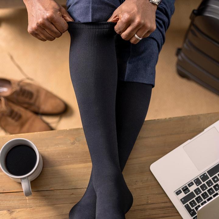Produktbild IOMI Lang Kompression flug Stützstrümpfe Reisestrümpfe für Thrombose (43 - 45)