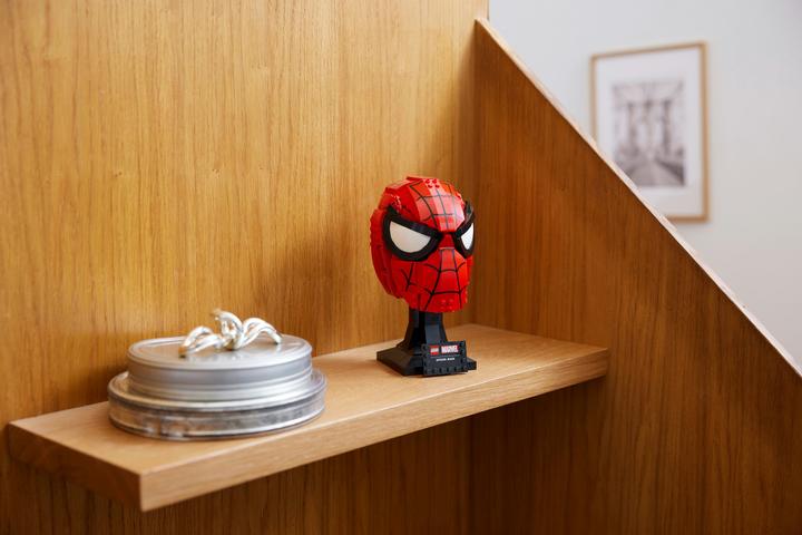 Actual product image LEGO Spider-Man's mask (76285, LEGO Marvel)