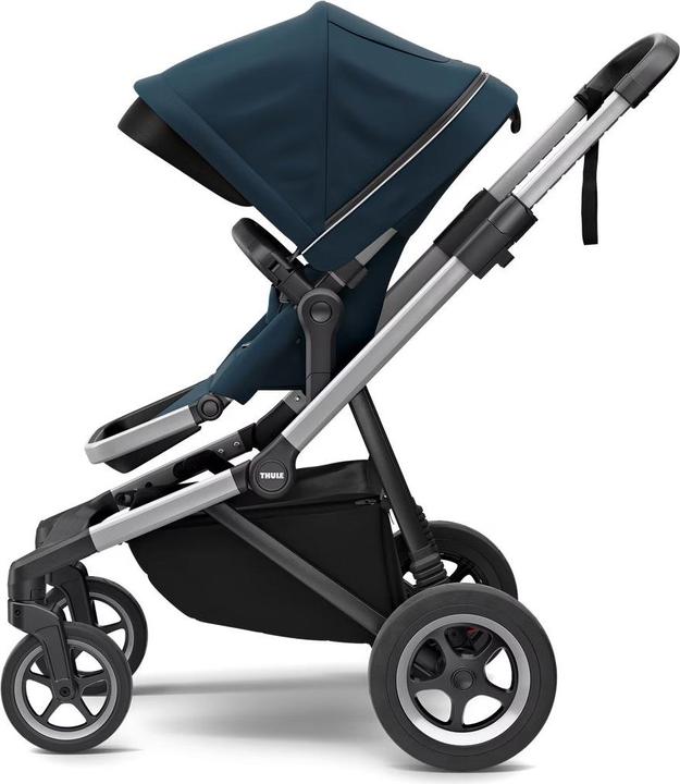 Actual product image Thule Sleek + Bassinet