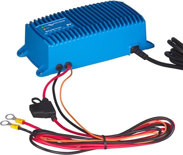Actual product image Victron Energy Blue Smart (12V, 17 A)
