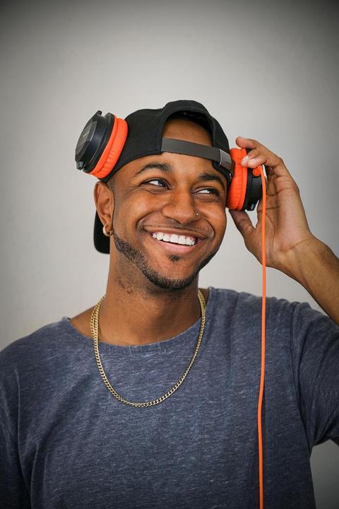Actual product image Pioneer DJ HDJ-CUE1BT-K (No noise cancellation, 30 h, Cable, Wireless)