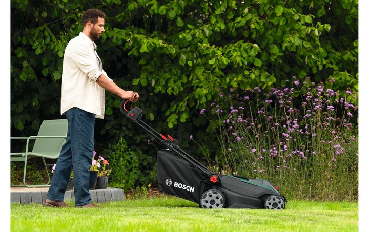 Actual product image Bosch Hausgeräte Rotak 18V-43 solo (Rechargeable battery operated)