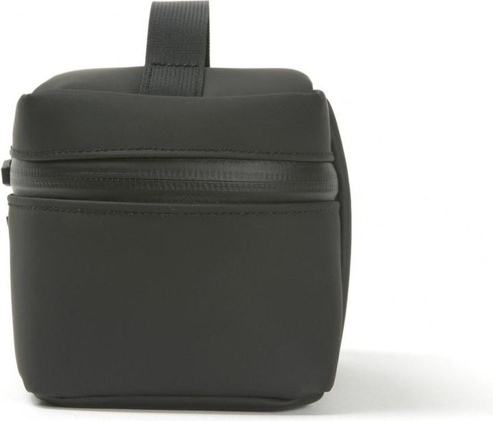 Actual product image Artisan & Artist ACAM-61D BLK (Camera shoulder bag)